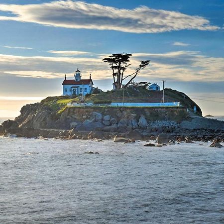 Unique Dog-Friendly Log Cabin Short Walk To Ocean Кресент-Сіті Екстер'єр фото