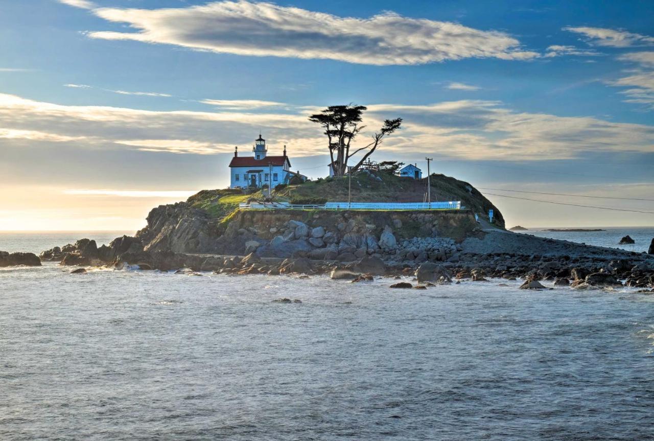 Unique Dog-Friendly Log Cabin Short Walk To Ocean Кресент-Сіті Екстер'єр фото